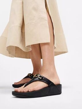 Fitflop Lulu Square Chain Black Leather Toe Post Sandals Size 8 NEW